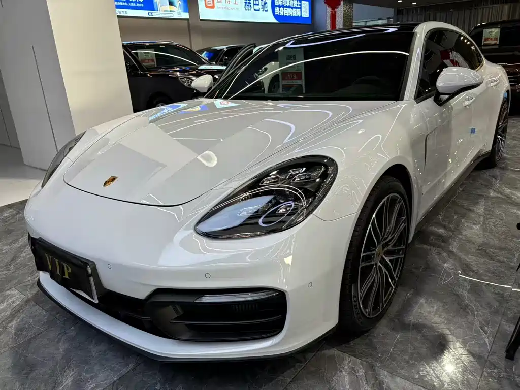 Porsche Panamera 2020 — фото 1
