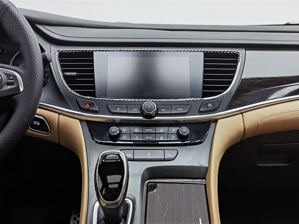 Buick LaCrosse 2017 — фото 12