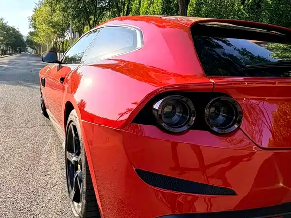 Ferrari GTC4Lusso 2018