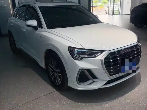 Audi Q3 2022