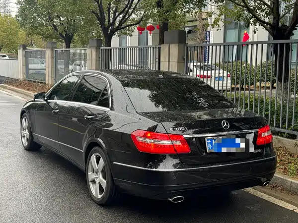 Mercedes-Benz E-Class 2013