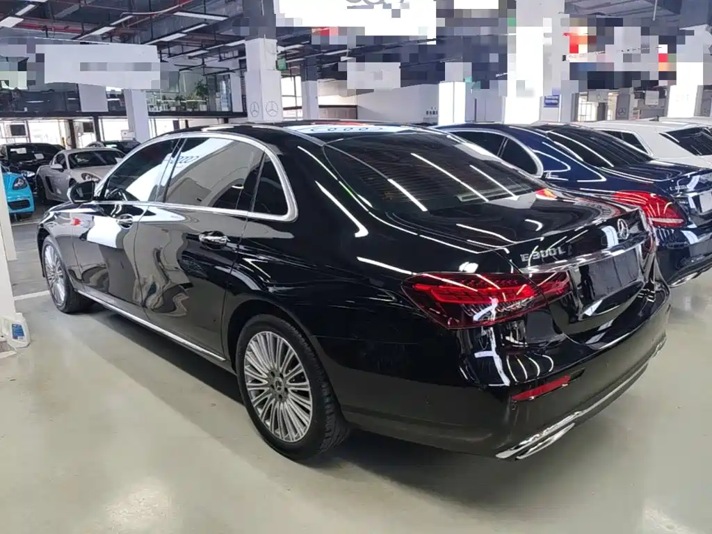 Mercedes-Benz E-Class 2022 — фото 5
