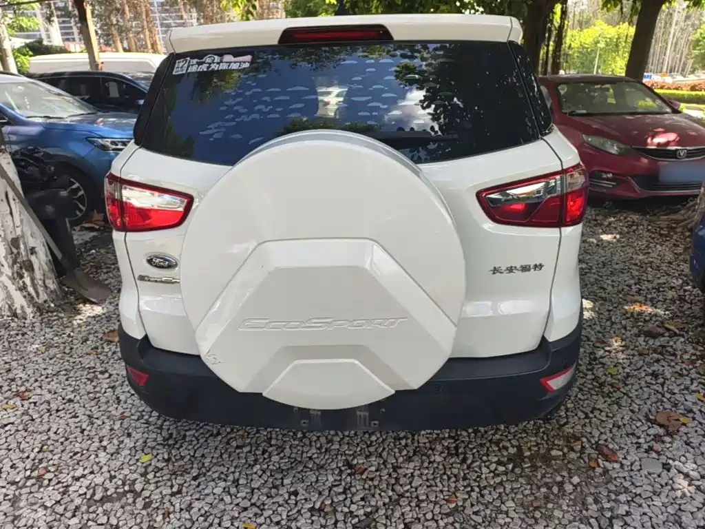 Ford EcoSport 2019 — фото 6