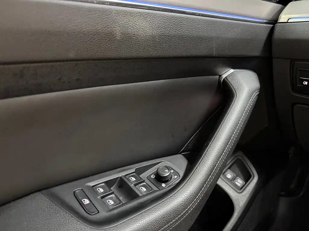 Volkswagen Wei Lan New Energy 2019 — фото 13