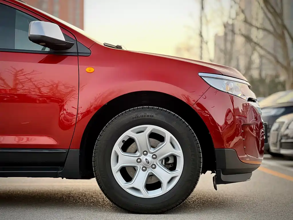 Ford Edge 2015 — фото 37