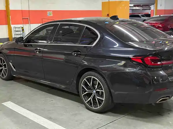 BMW 5 Series 2023