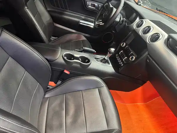 Ford Mustang 2020
