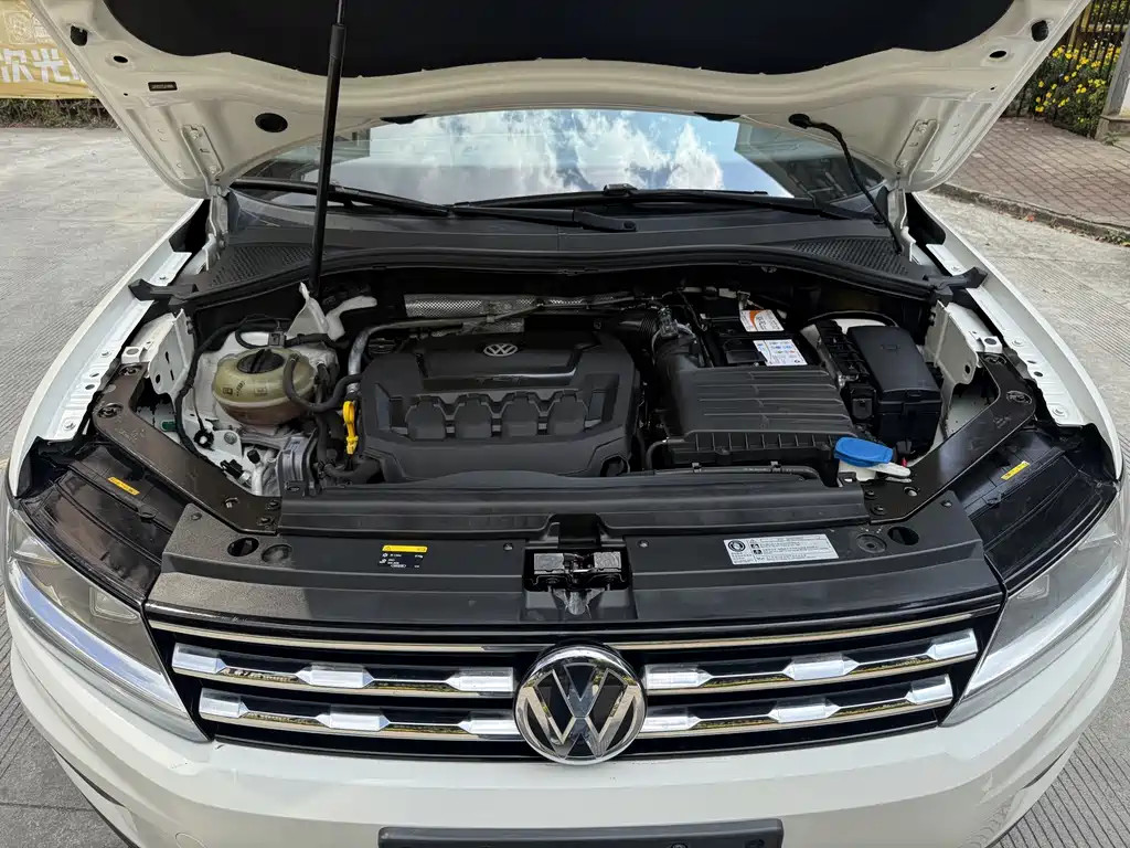 Volkswagen Tiguan L 2018 — фото 22