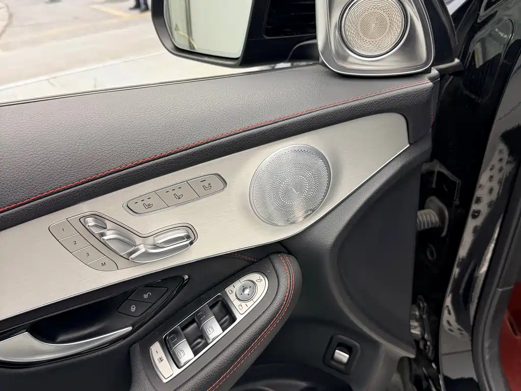 Mercedes-Benz GLC AMG 2023 — фото 25