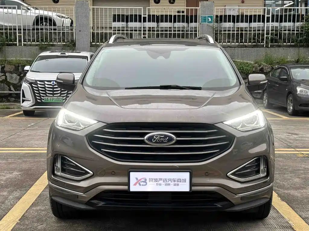 Ford Edge 2020 — фото 6
