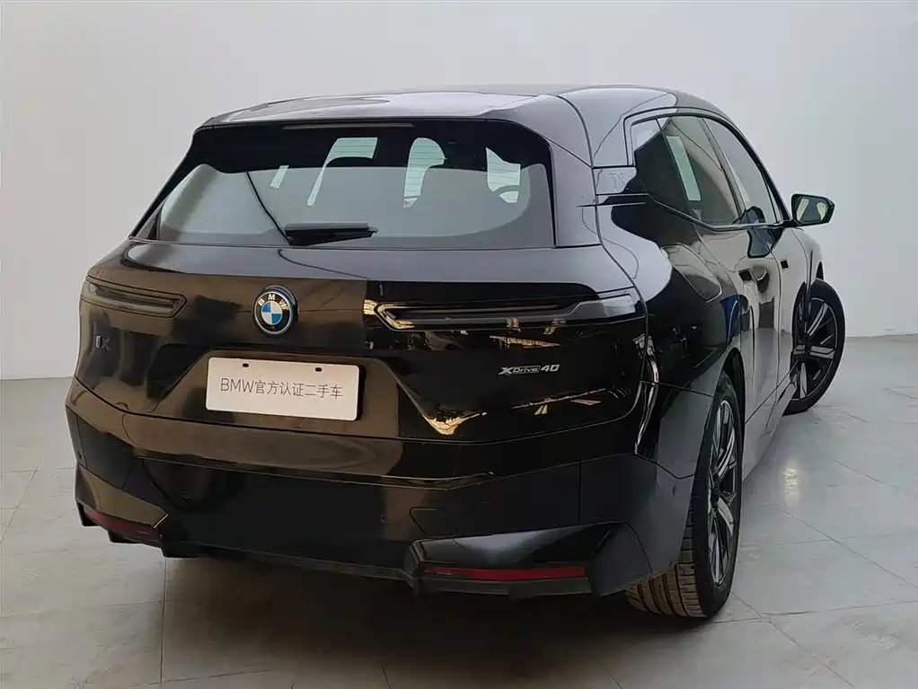 BMW iX 2023