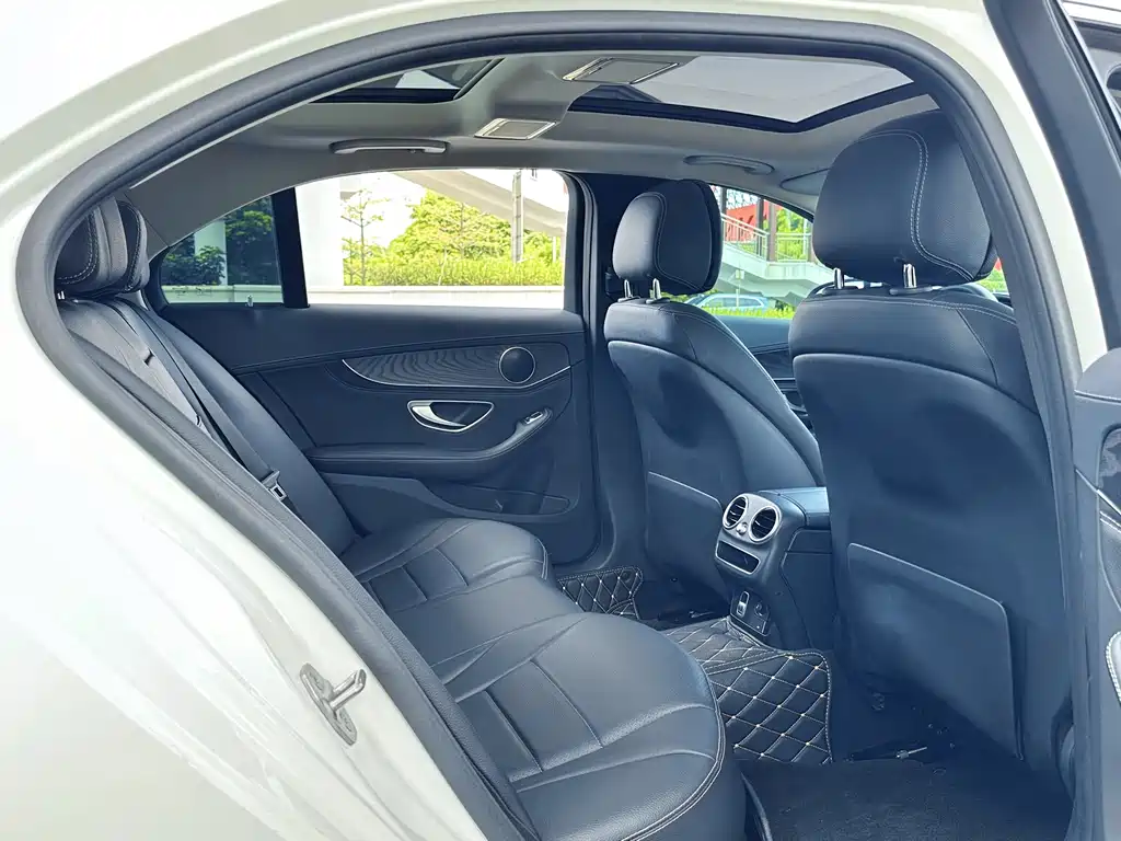 Mercedes-Benz C-Class 2020 — фото 37