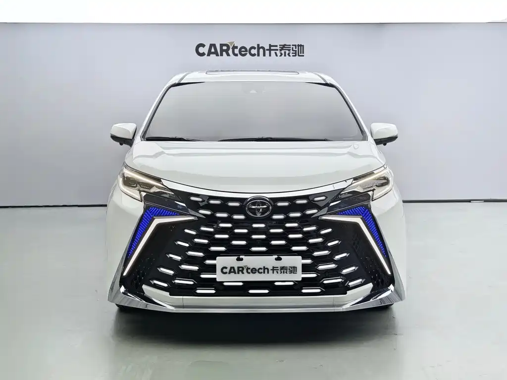 Toyota Sienna 2024