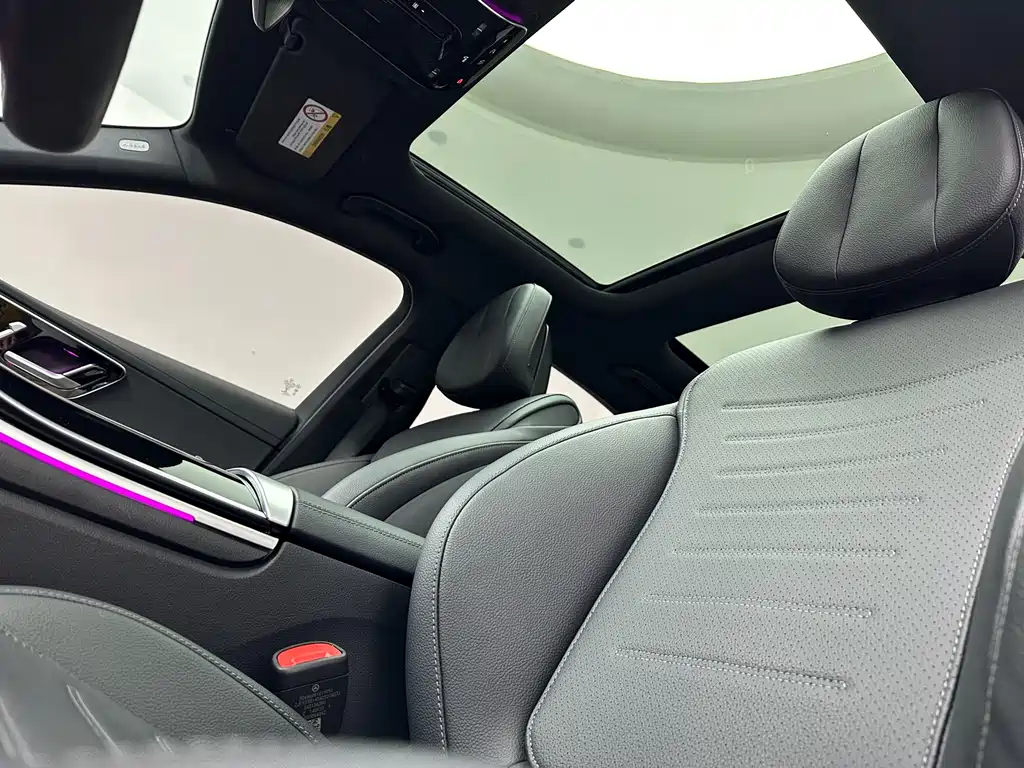 Mercedes-Benz C-Class 2023 — фото 26