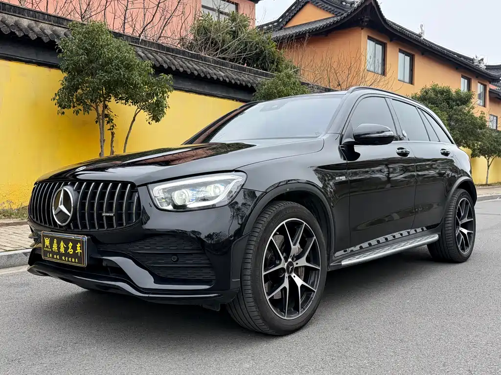 Mercedes-Benz GLC AMG 2023 — фото 1