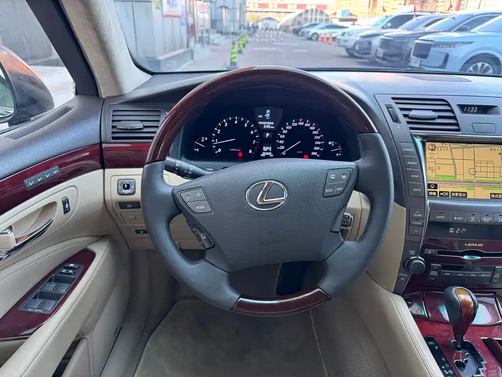 Lexus LS 2008 — фото 16
