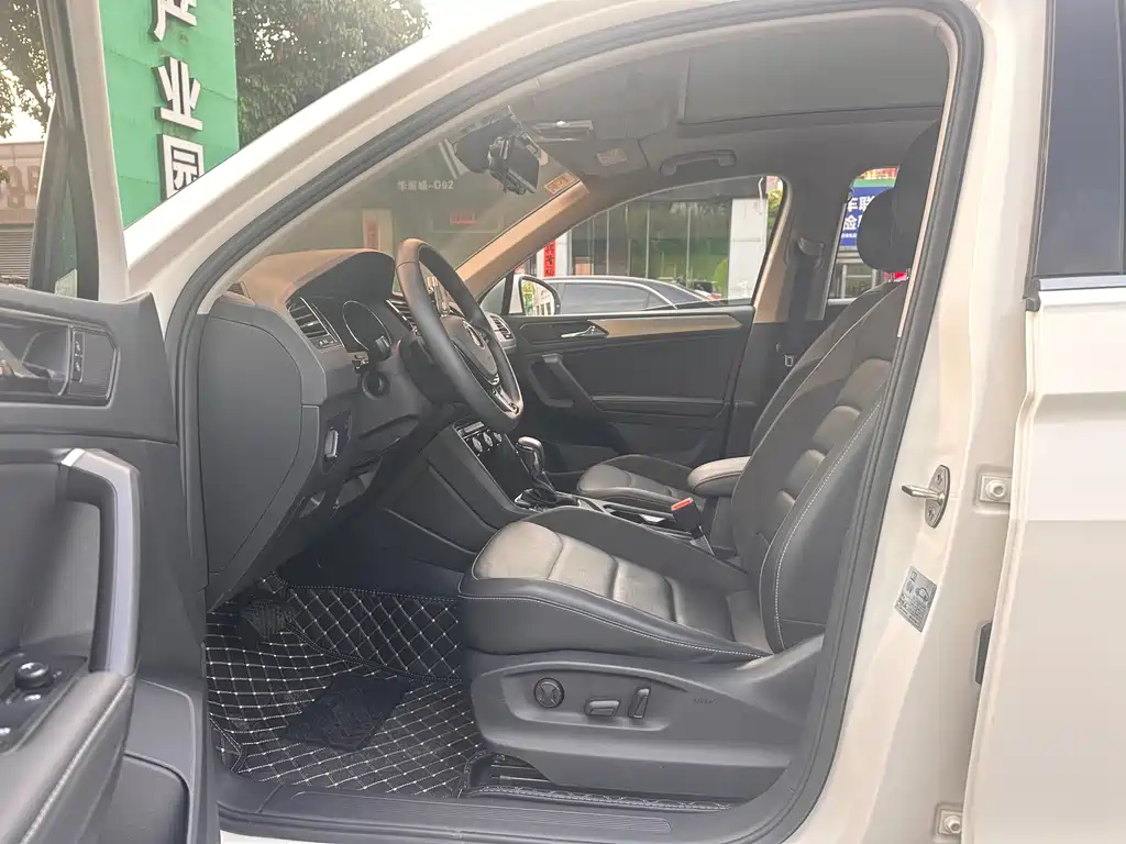Volkswagen Tiguan L 2021
