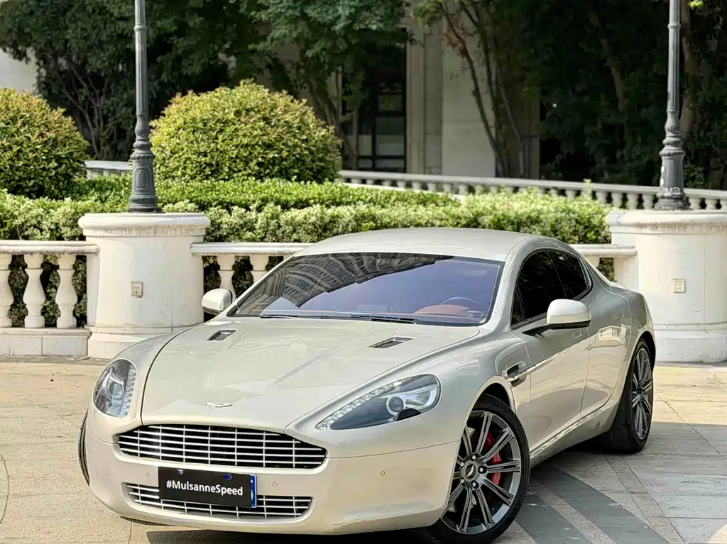 Aston Martin Rapide 2012 — фото 1