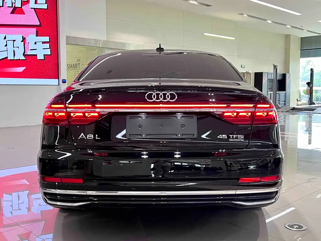 Audi A8 2023 — фото 10