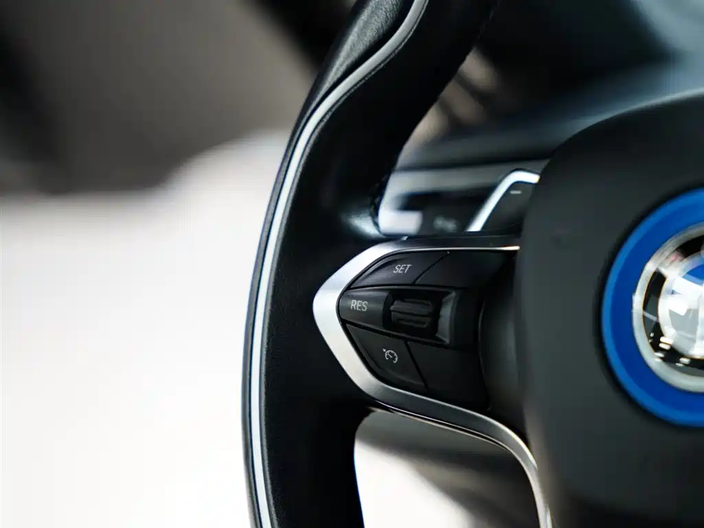 BMW i8 2017 — фото 47