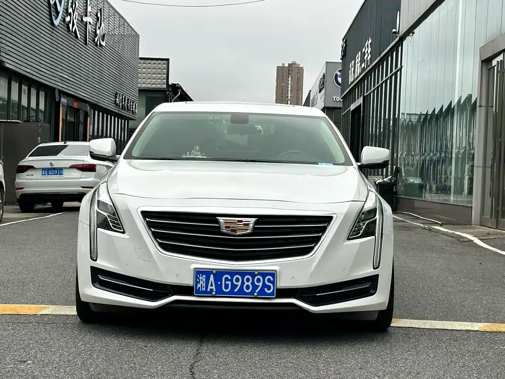 Cadillac CT6 2016 — фото 2