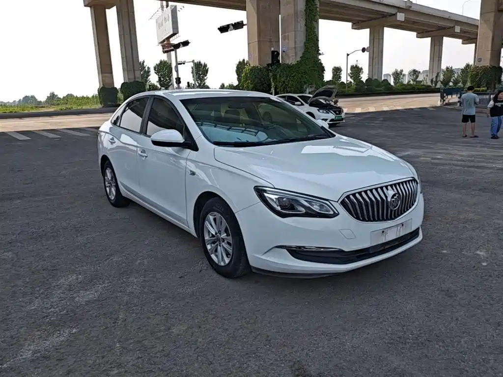 Buick Excelle 2017 — фото 4