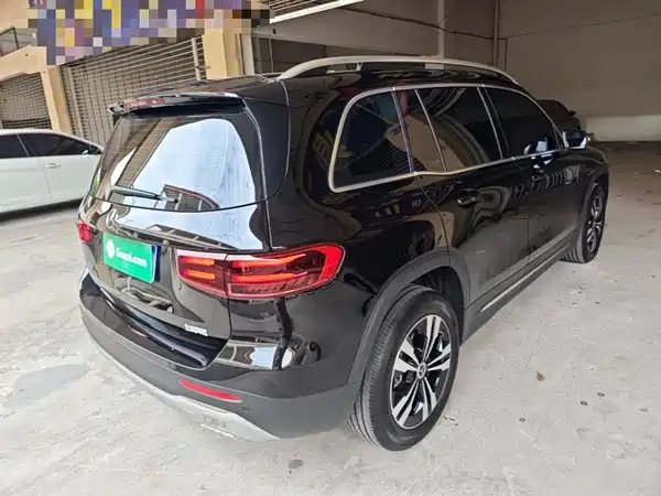 Mercedes-Benz GLB 2024