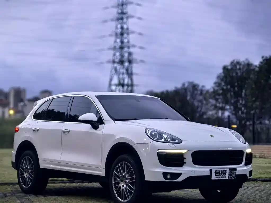 Porsche Cayenne 2015 — фото 3