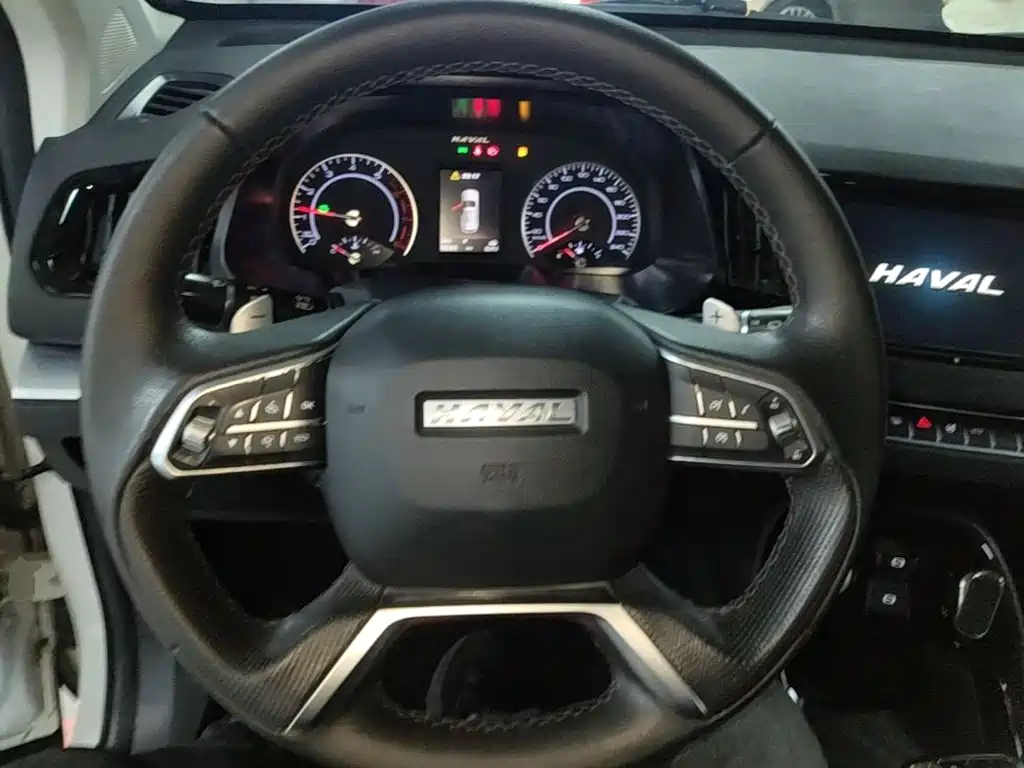 Haval H2s 2018 — фото 11