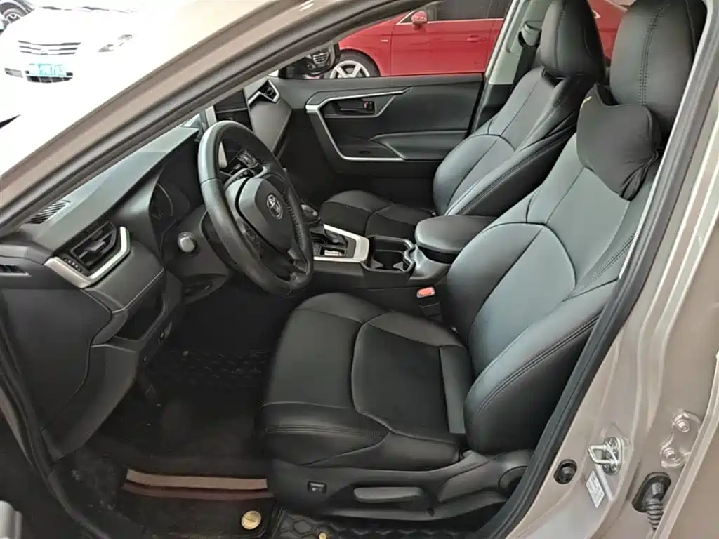 Toyota Wildlander 2022 — фото 15