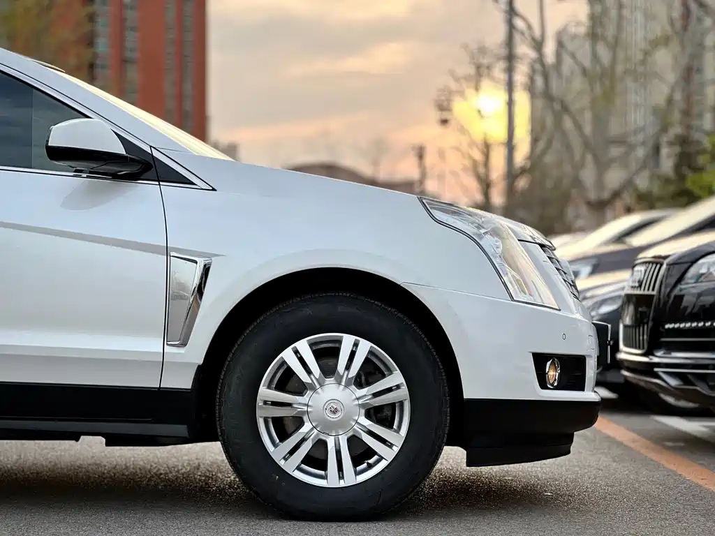 Cadillac SRX 2013 — фото 43