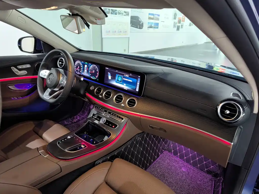 Mercedes-Benz E-Class 2020 — фото 19