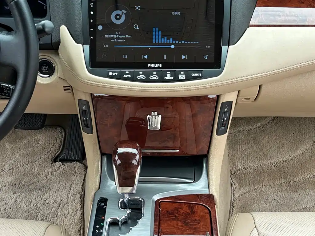 Toyota Crown 2014 — фото 14