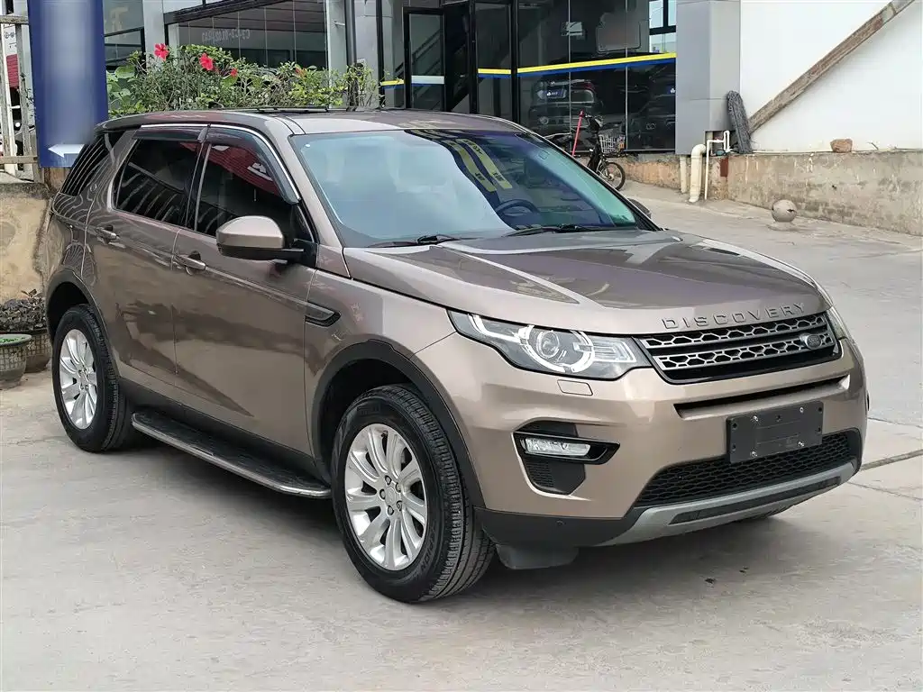 Land Rover Discovery Sport 2017 — фото 4