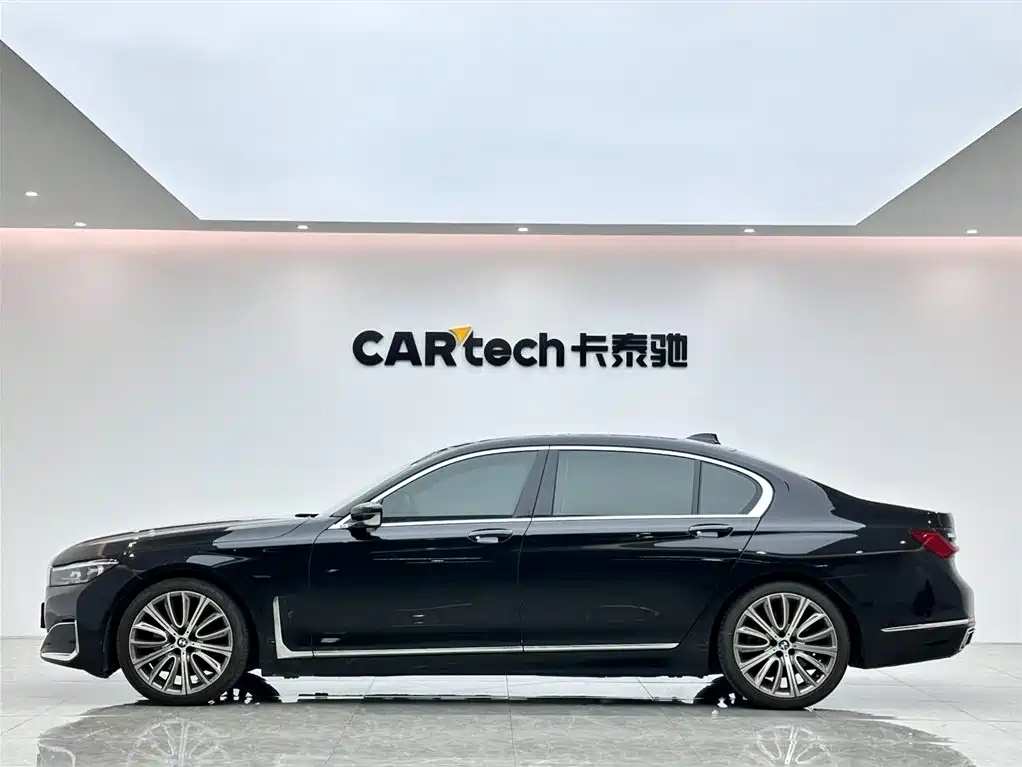 BMW 7 Series 2021 — фото 2