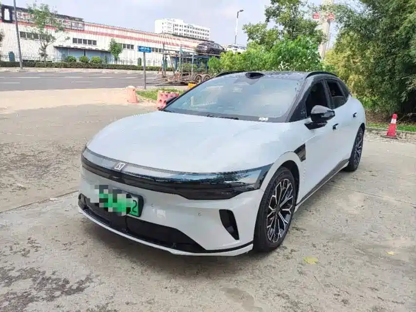 Zeekr 007 GT 2025