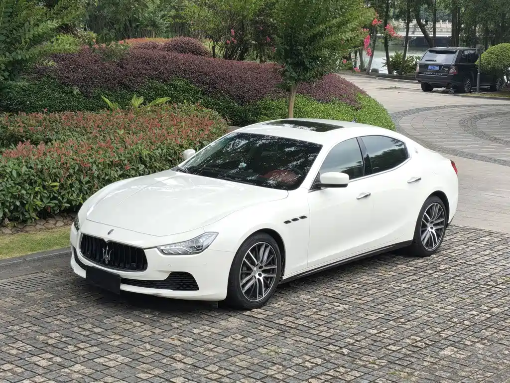 Maserati Ghibli 2016 — фото 1