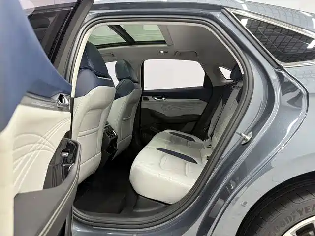 Geely Xingrui 2021 — фото 12