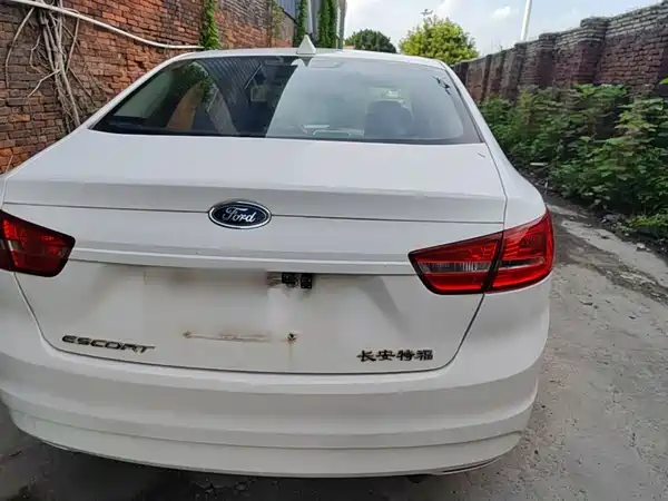 Ford Escort 2017