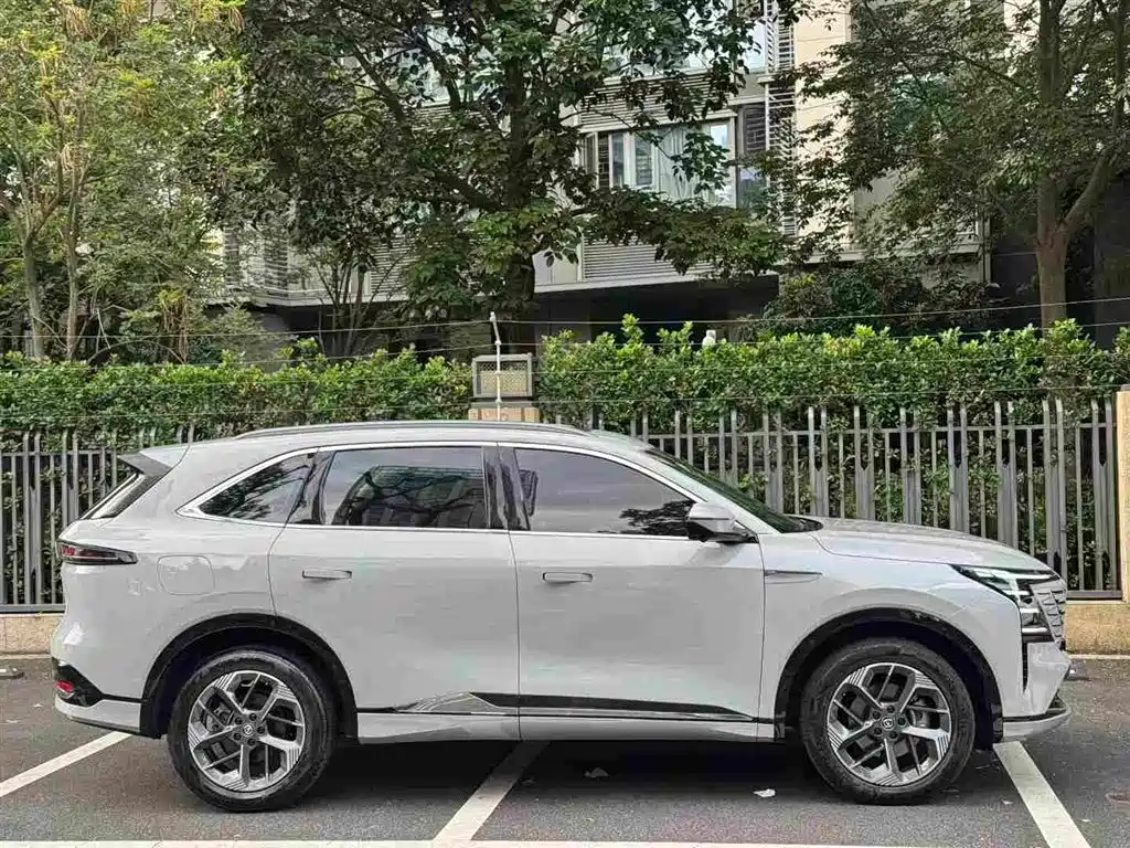 Changan CS75 PLUS 2025 — фото 4