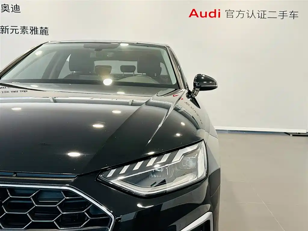 Audi A4L 2022 — фото 14