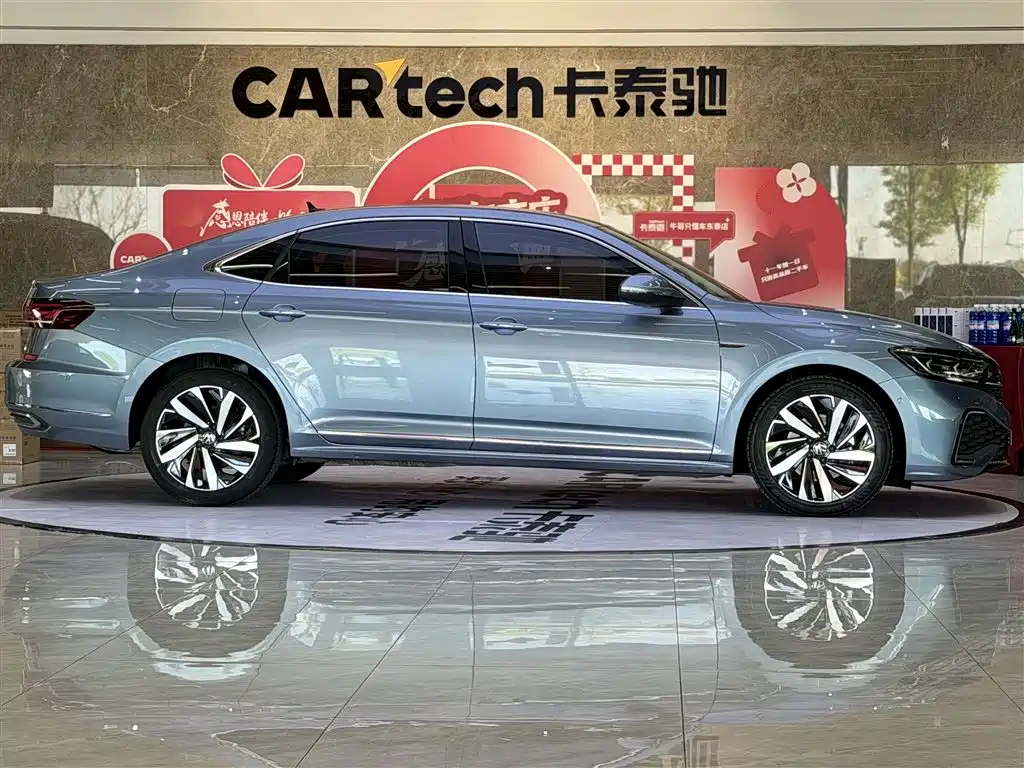 Volkswagen Passat 2022