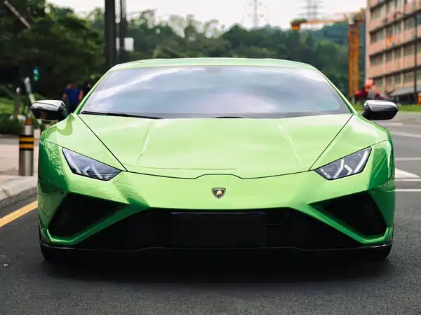 Lamborghini Huracan 2021