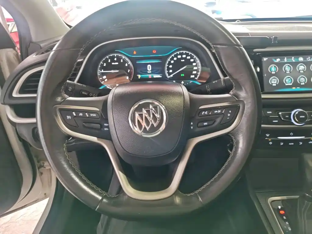 Buick Excelle 2019 — фото 11