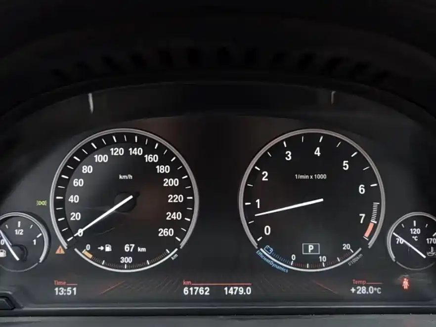 BMW 7 Series 2012 — фото 12