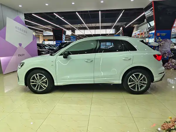 Audi Q3 2023