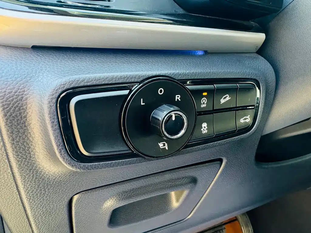 GAC Motor Trumpchi M8 2023 — фото 12