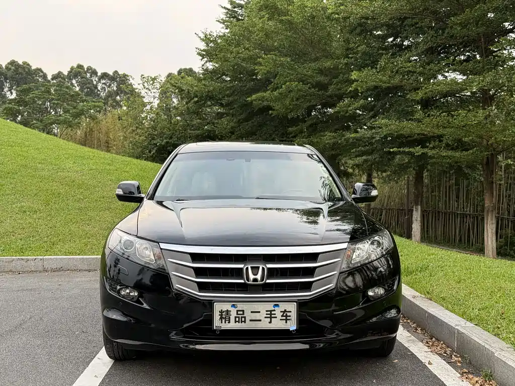 Honda Crosstour 2012 — фото 2