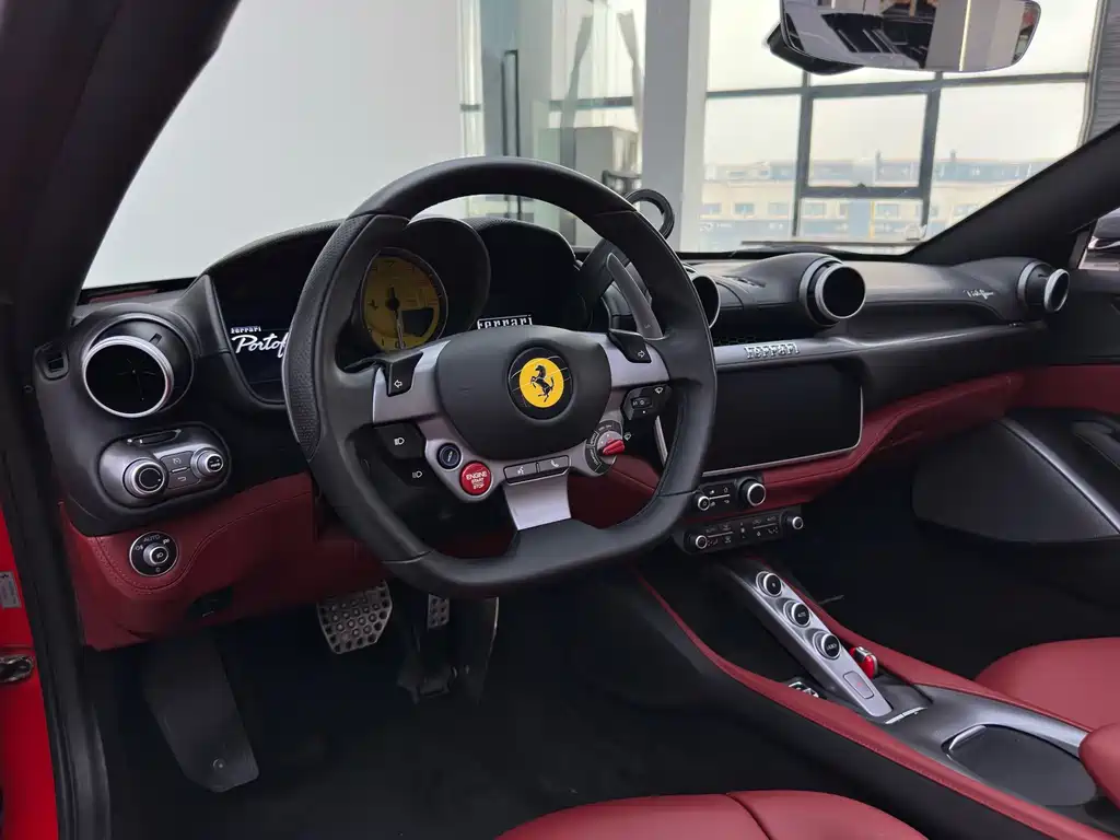 Ferrari Portofino 2019 — фото 16