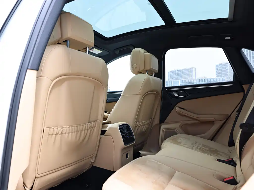 Porsche Macan 2018 — фото 12